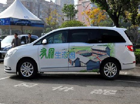 弥勒户外车贴喷绘如何保持效果?